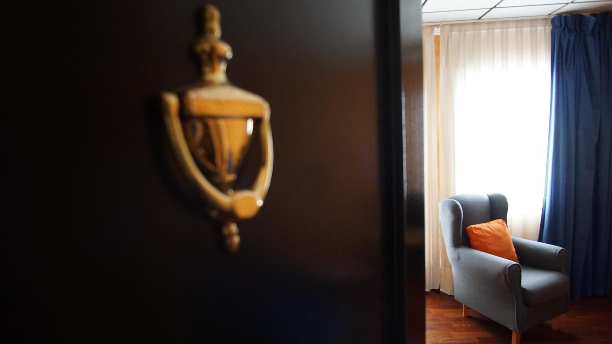 Hotel Tikar Гаруча Екстериор снимка