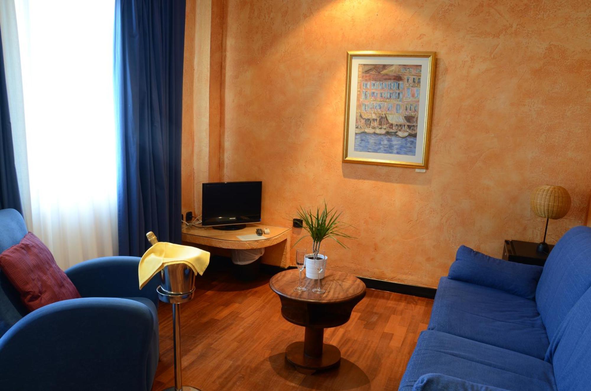 Hotel Tikar Гаруча Екстериор снимка